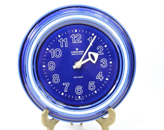 Kitch Junghans Ato-Mat wall clock from the 1970s - home decor - Vintage wall clock