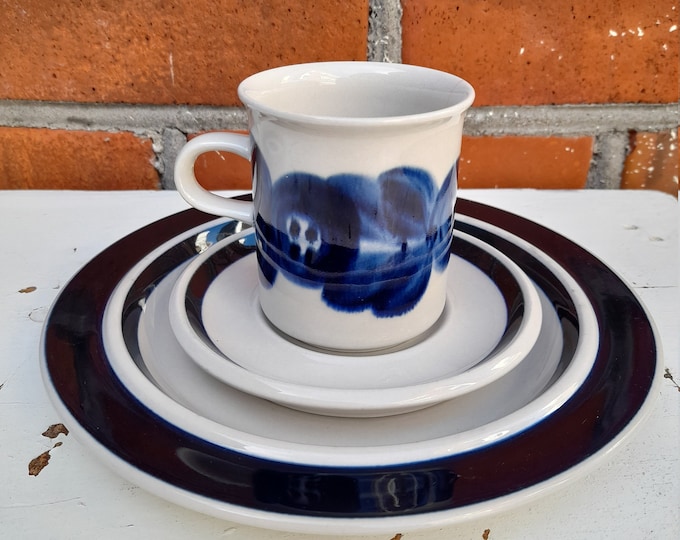 1970s Finnish Anemone Breakfast Trio | Vintage Blue Floral Cup Saucer Plate Set | Scandinavian Ceramic Tableware