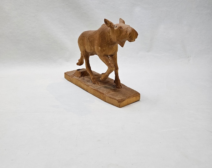 Unique Home Decoration - Stunning Hand Carved Wooden Norwegian Elk - Vintage Scandinavian Folkart Piece
