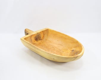 Norwegian Folk Art Wooden Grain Scoop Bowl | Hand Carved Scandinavian Farm Tool with Handle | Vintage Nordic Rural Design