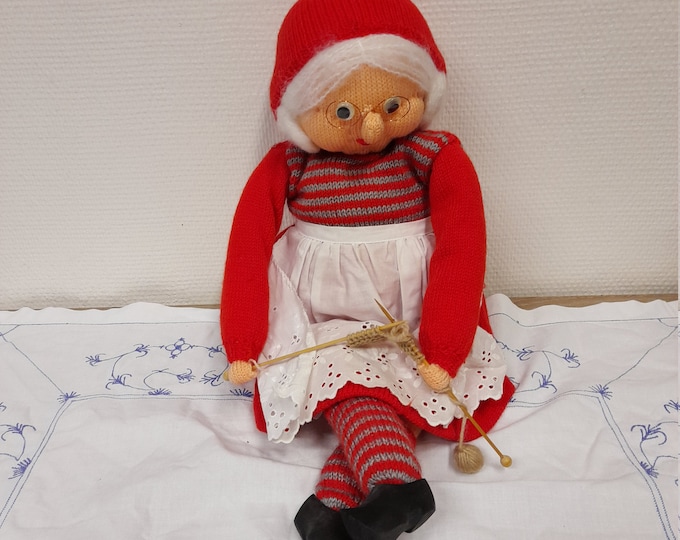 Charming Norwegian Vintage Santa Claus Girl Doll - Hand Knitted in the 80s - Perfect Christmas Decor Piece