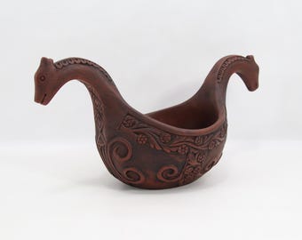 Viking Inspired Scandinavian Øl-Kjenge | Hand Carved Wooden Beer Bowl | 1980s Nordic Folk Art | Double Horse-Head Drinking Vessel Decor