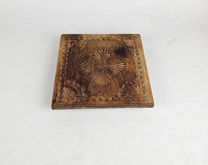 Vintage Wooden boiler substrate - Norwegian hand carved - Decorative boards - Norwegian Folk Art.