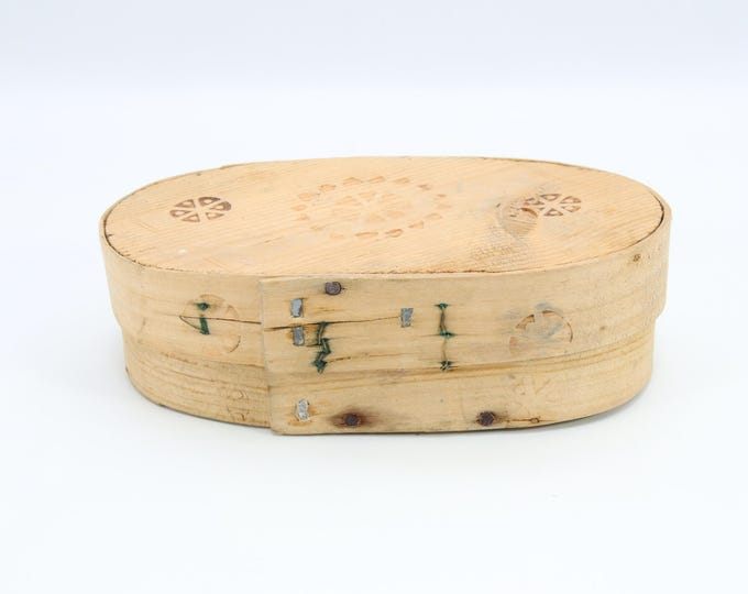 Vintage Norwegian Folk Art Box – 1920s Oval Bentwood Jewelry or Trinket Container with Burned Rosette Designs and Brass Repair Detail