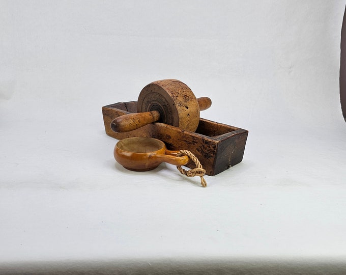 Stunning wooden coffee grinder - 1800s rustic and primitive home decor - wooden tool
