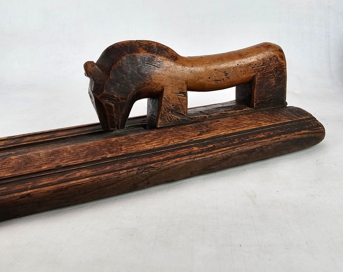 Antique 1700s Norwegian Mangle Board with Carved Wooden Horse Handle - A Stunning Piece of History