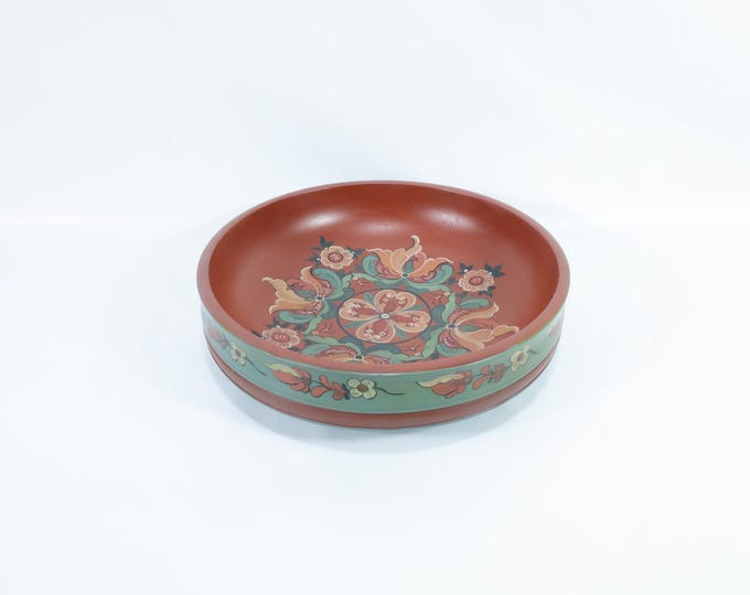 Norwegian Turned Wooden Bowl | 1970s Rose Decoration | Telemark Folk Art | Nordic Heritage | Scandinavian Design