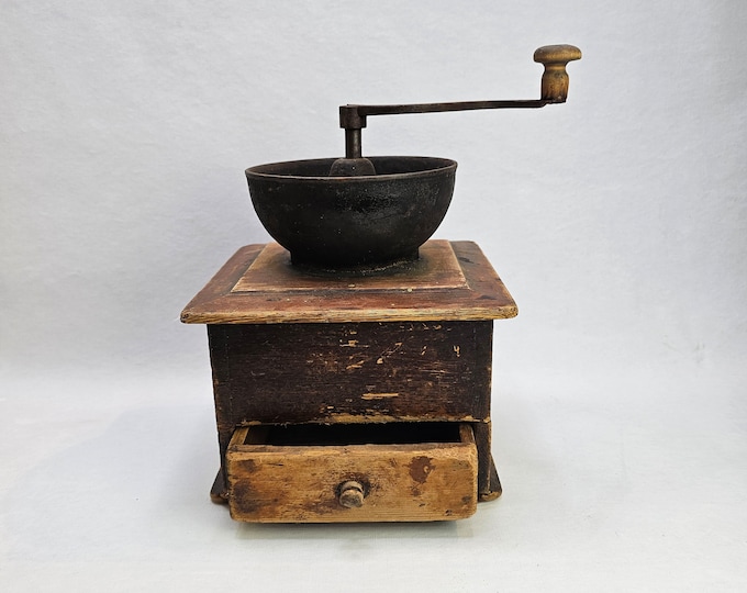Coffee grinder from 1800s - Rustic and primitive home decor - Museum piece