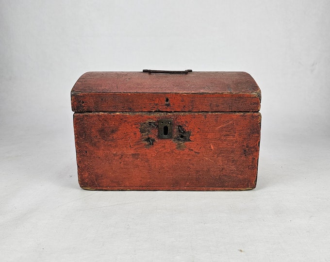 Primitive Antique Jewelry Box with Norwegian Folk Art Design - Vintage Norwegian Folkart - Unique gift