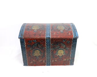 Norwegian Rose-Painted Box | Antique 19th Century Decor | Telemark Folk Art | Collector's Dowry Gift | Folk Art Treasure