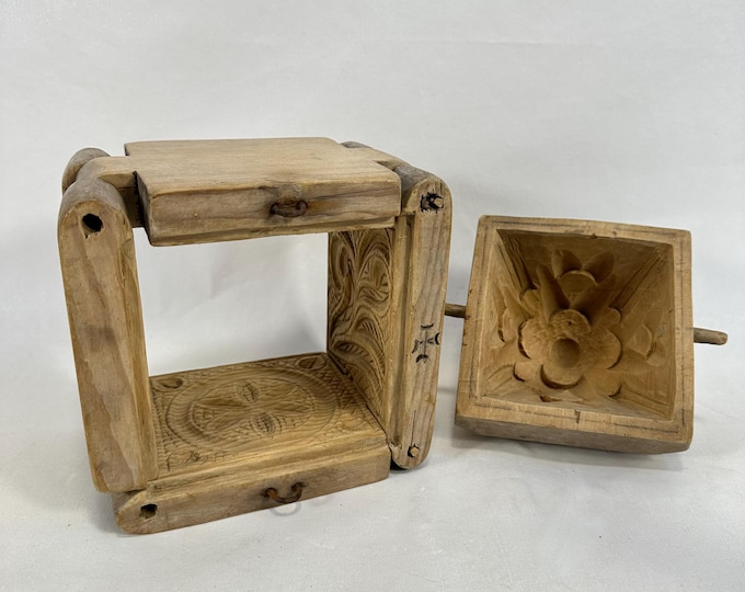Antique Norwegian Butter Mold with Beautiful Wood Carvings - 19th Century Decorative Nordic Gift