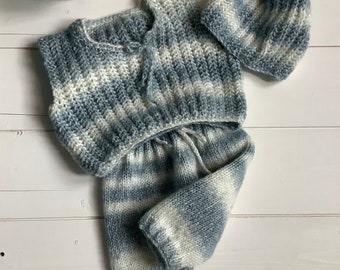 Ensemble pour bébé tricot