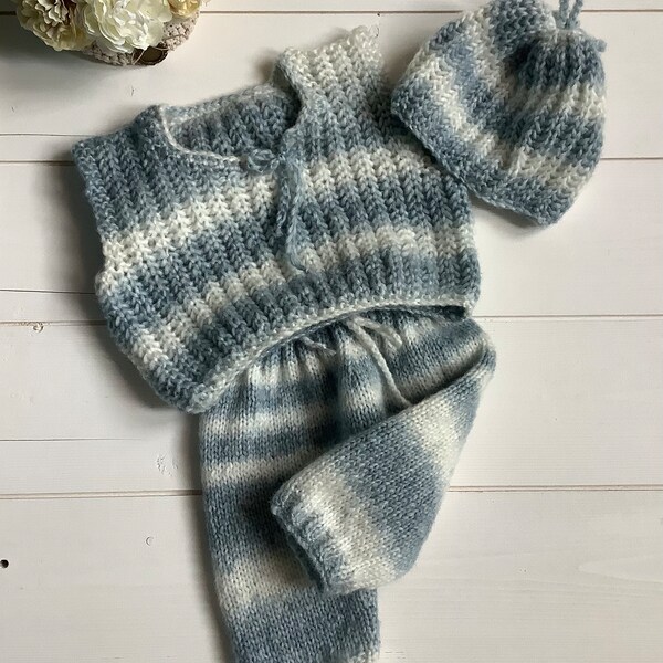 Ensemble pour bébé tricot