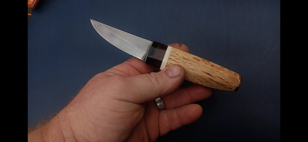 Making the Polar Whittler knife making kit with Silver Birch handle -  Nordic Edge