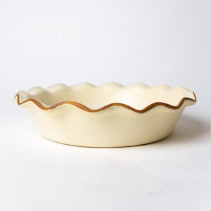 Stoneware Pie Dish - Fluted 9 inch - Deep Dish Ceramic Pie Pan - Farmhouse Pottery - Handmade in USA - Eggnog - Jefferson Street
