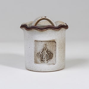 Ceramic Garlic Keeper - Garlic Storage Jar- Handmade Stoneware - Jefferson Street Ceramics - Made in USA - Rustic - Farmhouse - Folk Farm