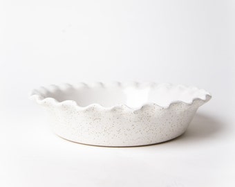 Stoneware Pie Dish - Fluted 9 inch - Deep Dish Ceramic Pie Pan - Farmhouse Pottery - Handmade in USA - Heartland Speckle - Jefferson Street