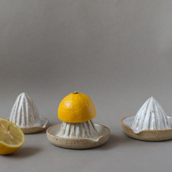 Stoneware lemon juicer, beige speckled clay with a white glaze, ceramic handmade pottery