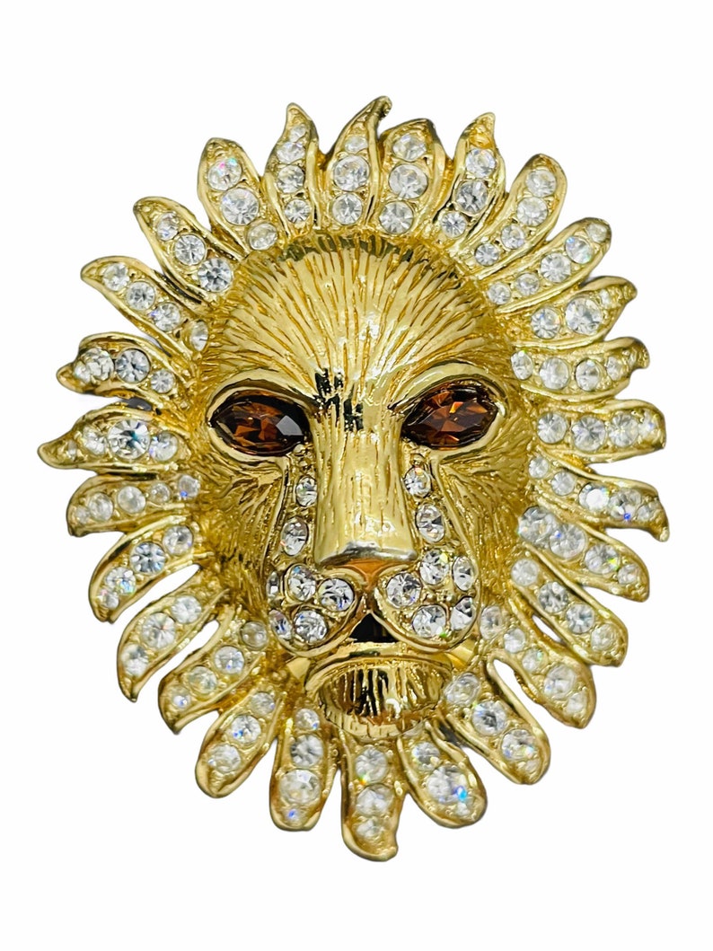 Attwood Sawyer Lion Brooch