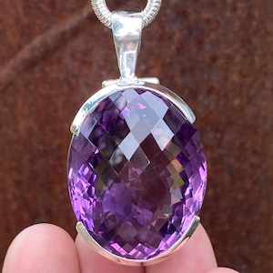 Large cut Amethyst pendant in 925 Sterling Silver - faceted 26x34mm natural stone - 26x48x19mm pendant -  contemporary - quality deep purple