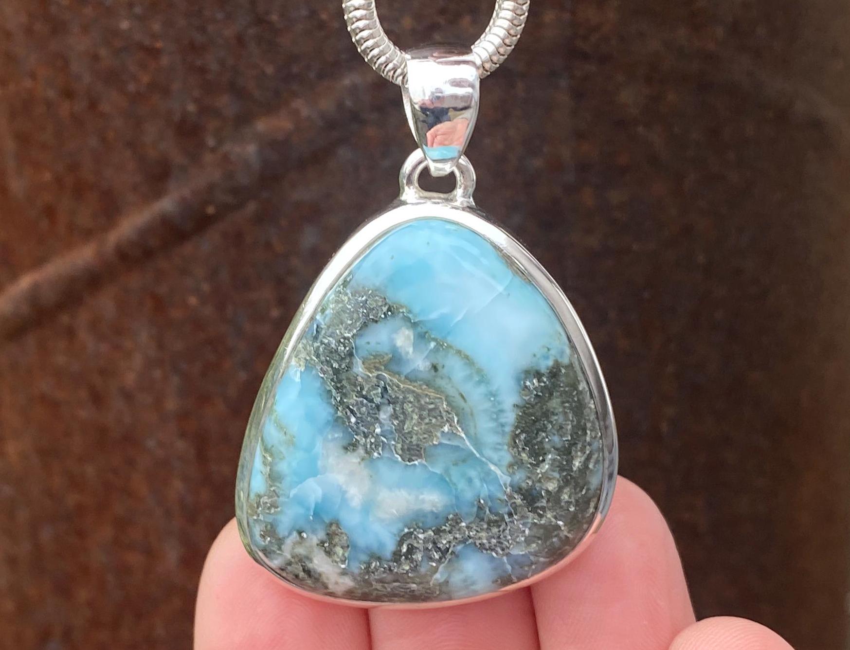 925 スターリング シルバーの素朴なラリマー ペンダント