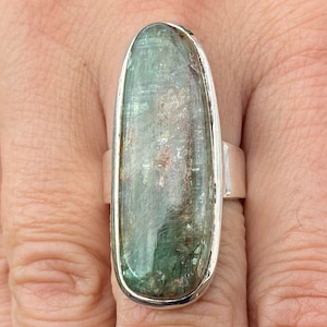 SOLD - RESERVED. Green Kyanite (size N , 7) ring in 925 Sterling Silver - natural 12x35mm stone - rustic green gemstone