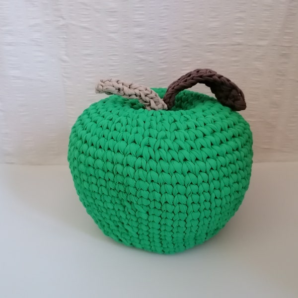 grosse pomme verte, fait main au crochet