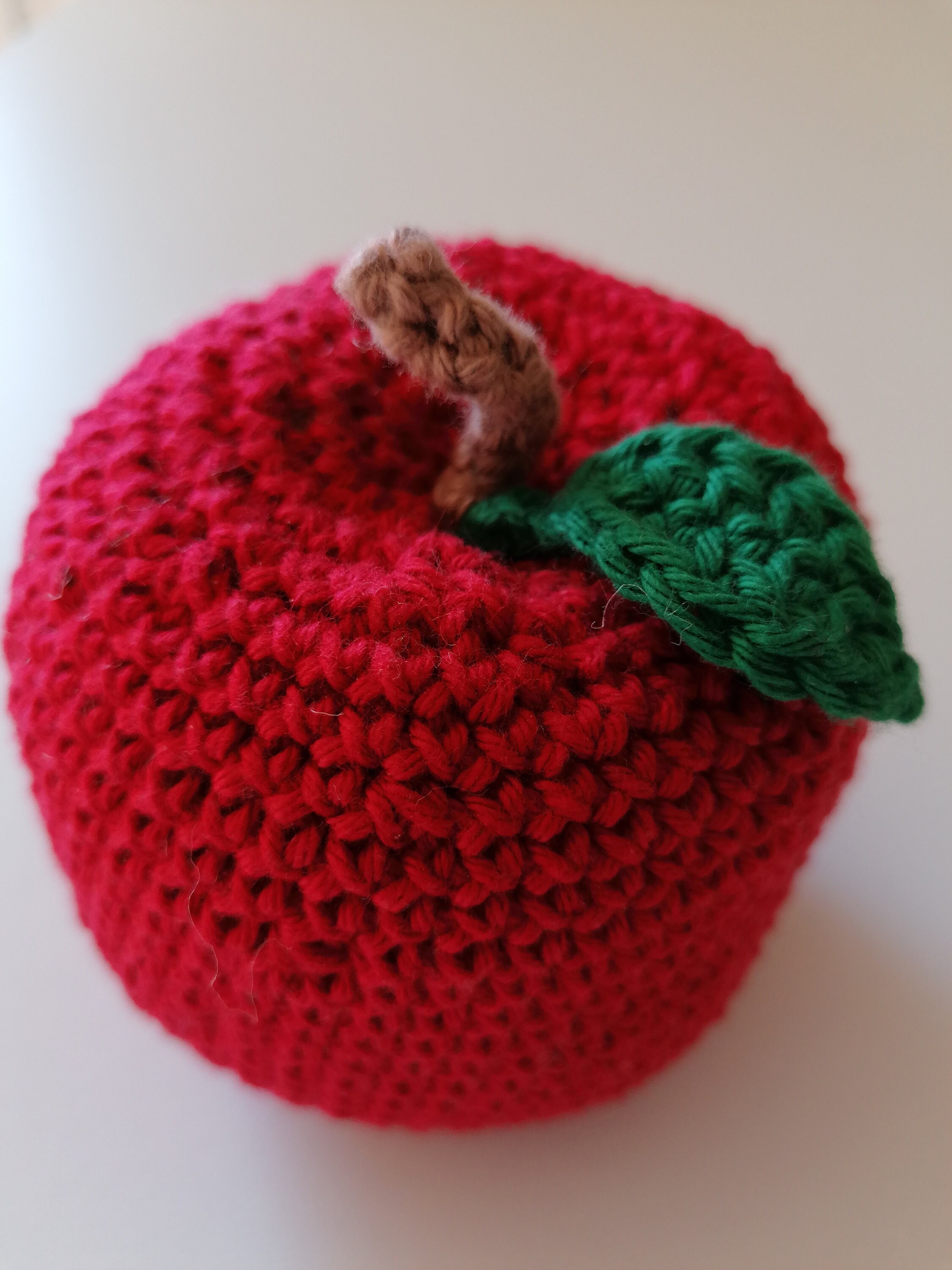 Pomme Rouge Au Crochet