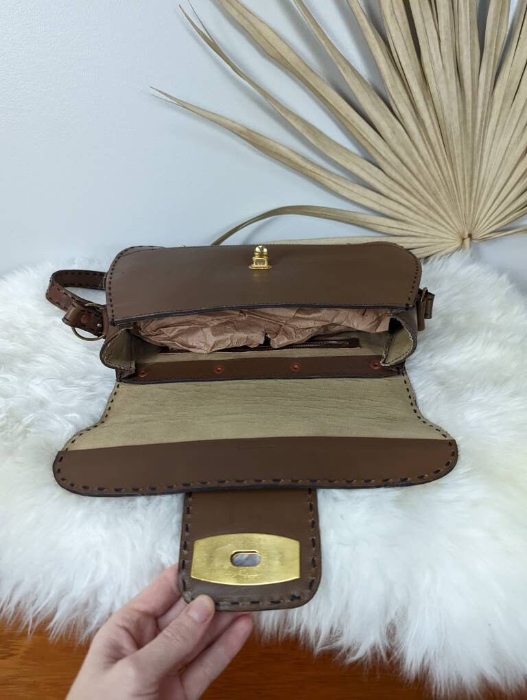 Bagues anciennes et vintage certifiées | Caillou Paris Bagues anciennes et vintage certifiées | Caillou Paris