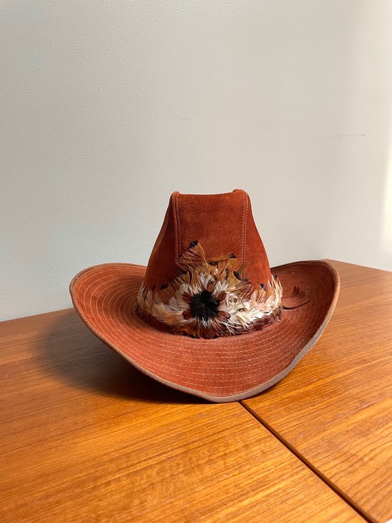 Vintage Hush Puppies Brown Western Suede Feather Cowboy Hat  display picture 3