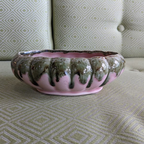 Vintage Mid Century Drip Glazed Ceramic Oval Planter Pink And Green / Mid Mod / Mother's Day / Gift for Her / Free US Shipping