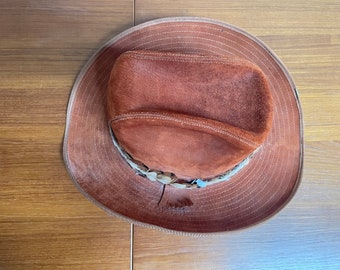 Vintage Hush Puppies Brown Western Suede Feather Cowboy Hat  display picture 2