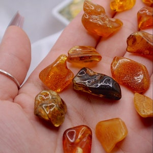 PIEDRA AMBAR / Ámbar pulido / Cristal ámbar / De origen ético / Reino Unido