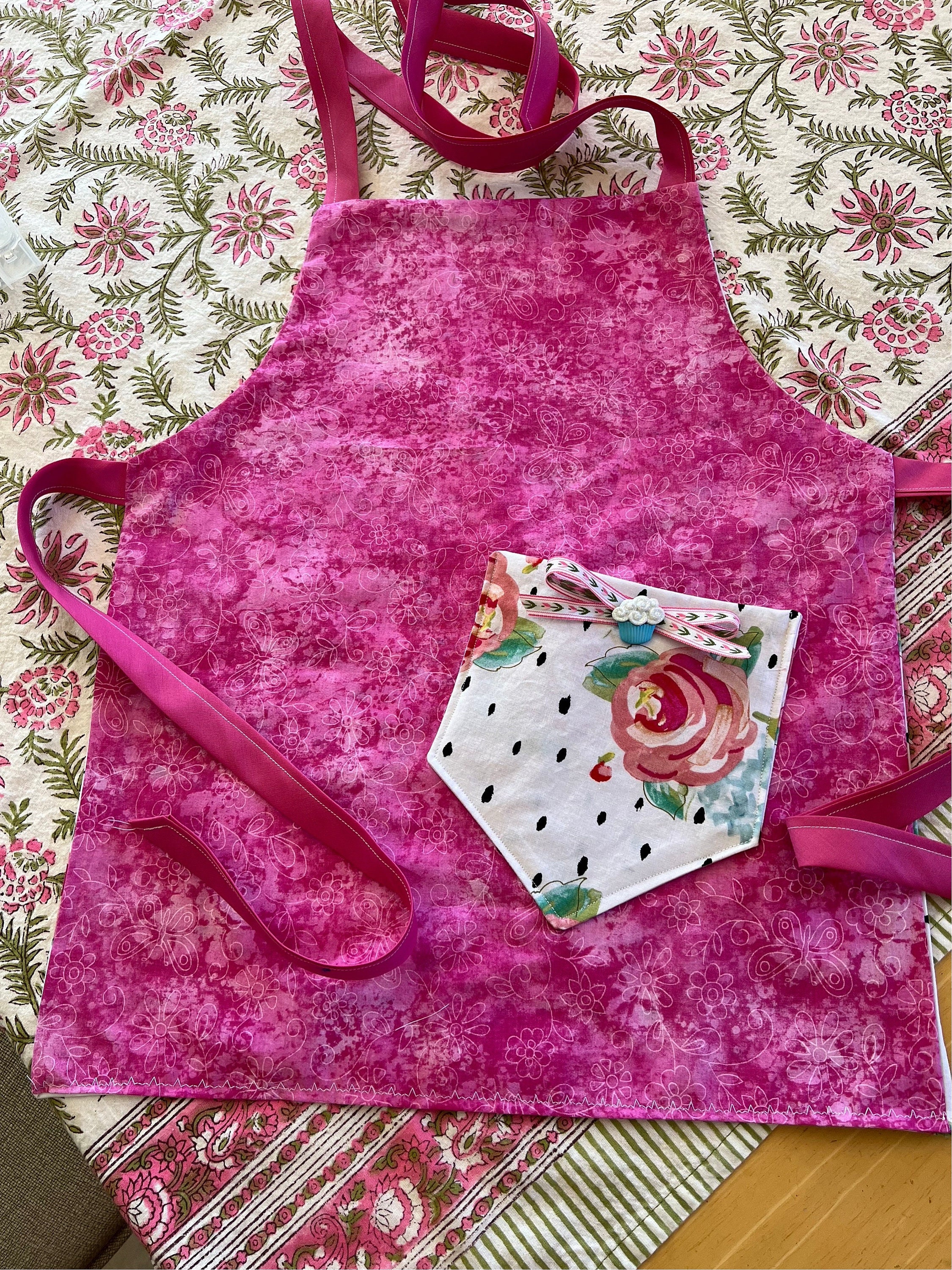 Reversible Child Apron, Roses and Polka Dot Print, Handmade Cotton - Etsy