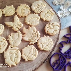Hero / villains cookie cutters