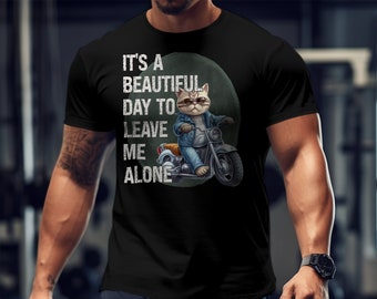 面白い猫のTシャツ、クールなバイク猫のグラフィックTシャツ、かわいいバイカー猫シャツ、猫好きの方へのユニークなギフト、動物好きのカジュアルウェア