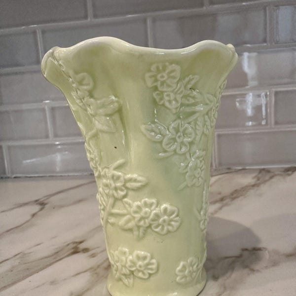 Celery Green Dogwood Raised Patterned Vintage Fluted Vase by FTD 6”