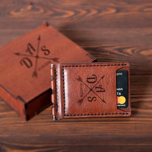Pince à billets fête des pères portefeuille en cuir personnalisé mince porte-cartes fait main pour papa portefeuille minimaliste à deux volets avec poche avant cadeau personnalisé