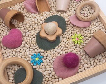 Flower Sensory Kit Blush Nursery Decor, Montessori Toddler Fine Motor Skills Preschool Activities, Natural Toy for Kids, Waldorf Learning