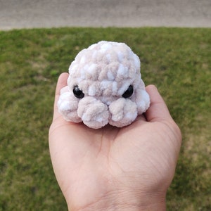 Mini velvet octopus plush