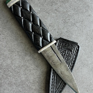 Sgian Dubh with Damascus and Basket Weave Carved Handle