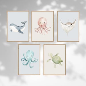 Meerestiere Poster Set Kinderzimmer 5Motive | Posterset Unterwasserbewohner Qualle, Wal, Manta, Schildkröte, Octopus für Kinder | Kunstdruck