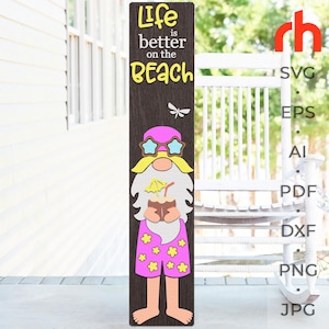 Life is Better on the Beach SVG, gelaagde veranda teken gesneden bestand, silhouet van een kabouter met een cocktail, Summer Sitter DXF, Tropic Leaner Design