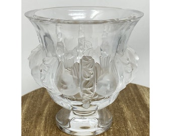 Vintage Lalique Pedestal Vase Dampierre Signed France Sparrows Birds