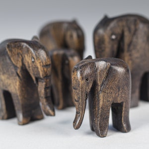 African Sculpture 5 Handmade African Elephants  Wood Sculpture Home Decor