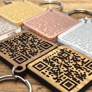 Custom Engraved QR Code Keychain - Gift for Boyfriend, Girlfriend, Friend - Cool Business Card - Website, Music, Video Sharing Keychain