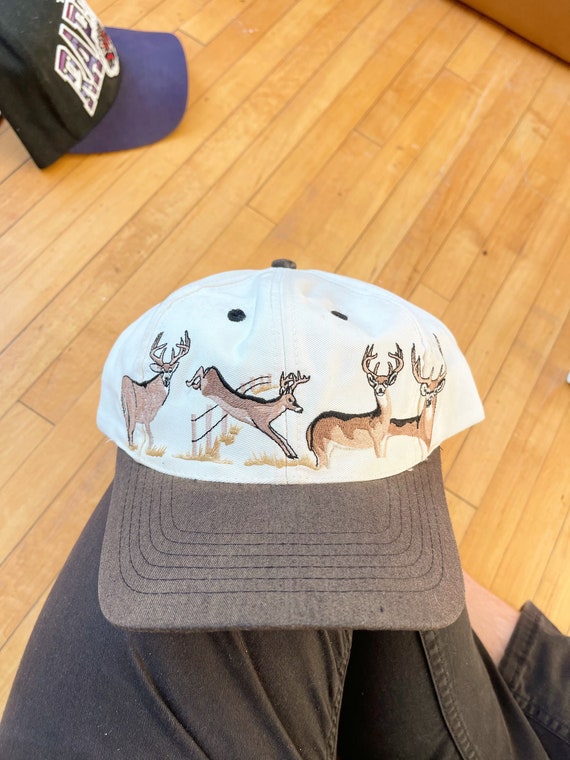 Vintage Embroidered Deer Graphic Snapback Hat