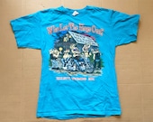 2011 Who Let the Hogs Out Hulett, Wyoming Tiny 39 s Big Barn Saloon Anvil Shirt size Large