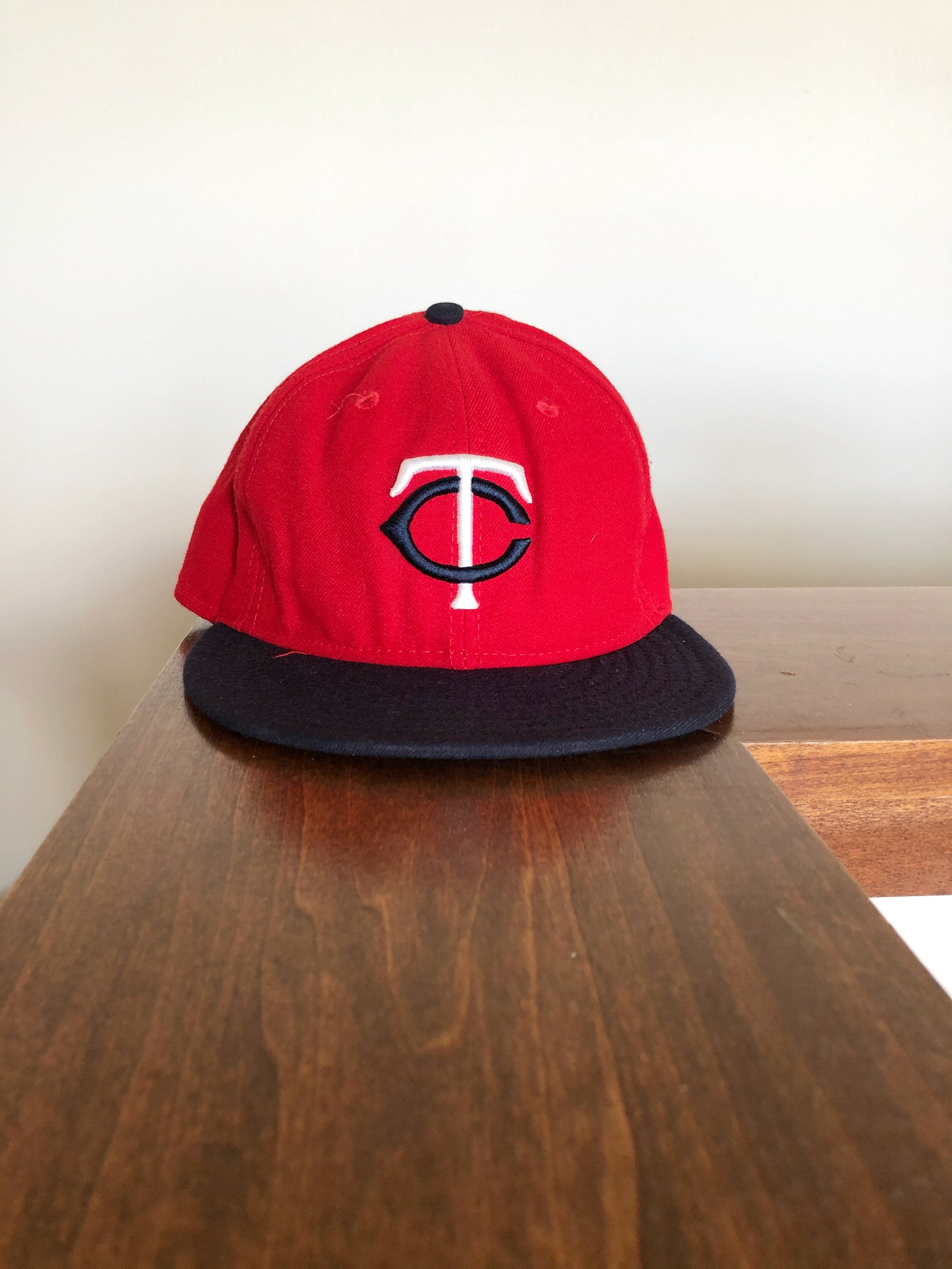 New Era Minnesota Twins Fifty Nine Fifty Fitted Hat Size 7 