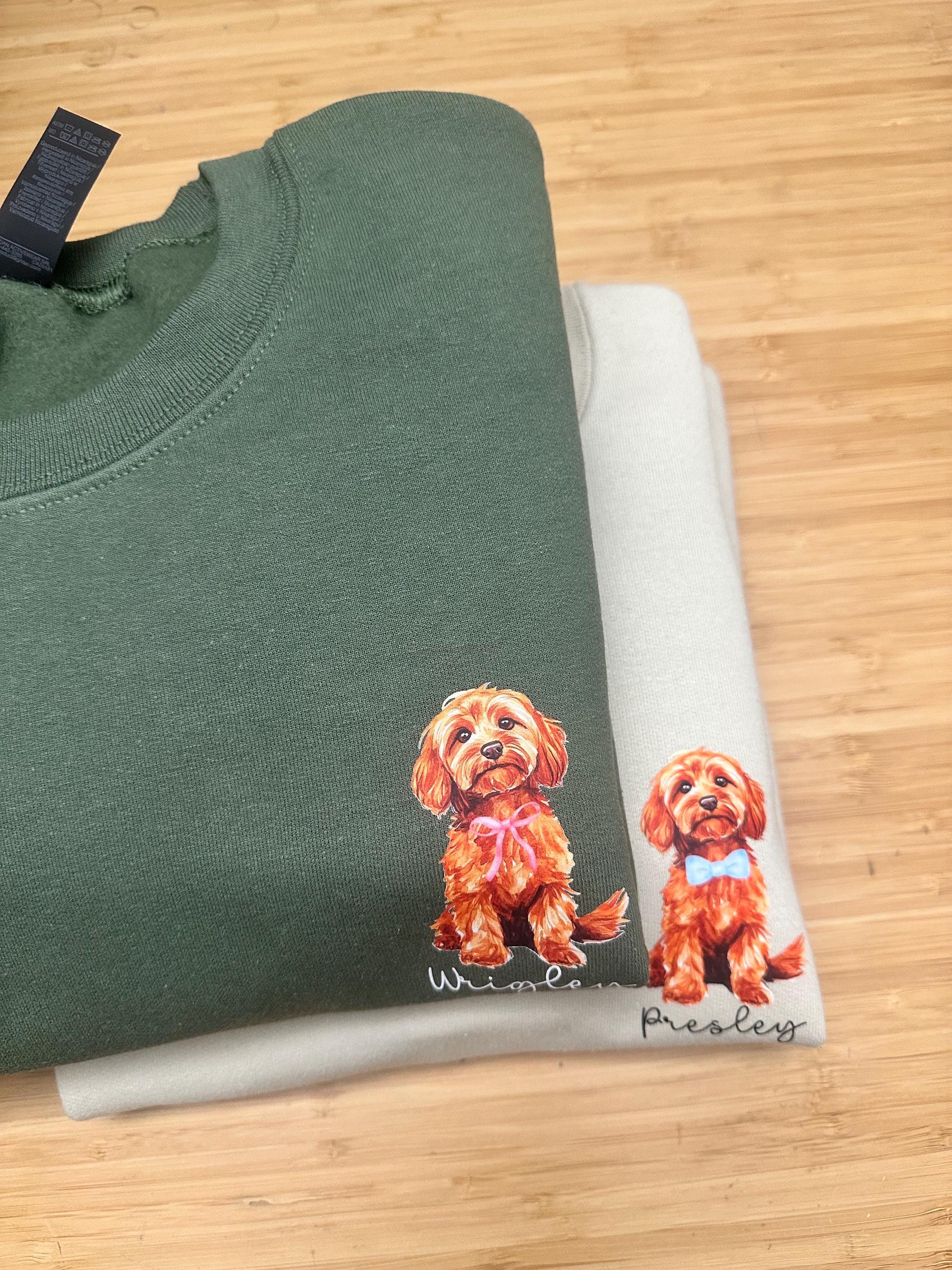 Cavapoo Mom Custom Sweatshirt | Dog Name Crewneck | Personalized ...